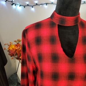 Cute Red Plaid Fashion Blouse